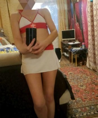 🌹🔥 Я креативная и открытая, всегда готова подарить тебе незабываемые моменты наслаждения. У меня есть много возможностей, чтобы удовлетворить все твои фантазии. 💋 В моих услугах входит классический секс, оральные ласки и многое другое. Ты можешь расслабиться и насладиться моими нежными прикосновениями. Фото - это лишь маленький привкус того, что ты получишь в реальности. 📷🔞 Я живу в Москве и готова встретиться с тобой в любое время. Отзывы о моей работе говорят сами за себя - каждый мужчина остается доволен и приходит ко мне снова. 💯❤️ Не упусти свой шанс на незабываемые встречи со мной, звони прямо сейчас! 📞😉 Алена